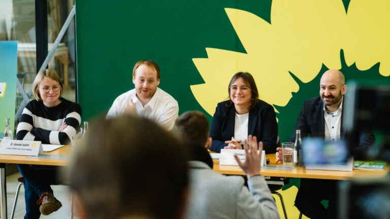 GRÜNE Augsburg stellen Wahlprogramm und -kampagne vor: Verantwortung übernehmen, Zukunft gestalten